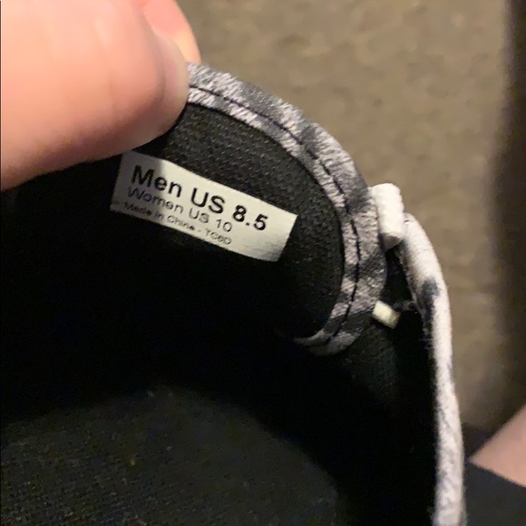 Vans - Picture 4 of 4